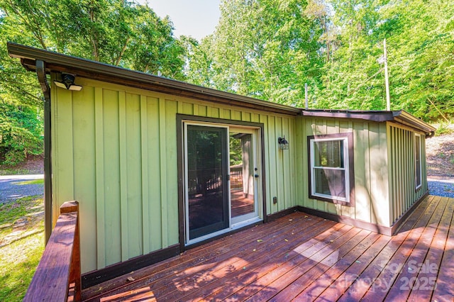 2448 Alfred Hartley Rd, Lenoir, NC 28645 - view of deck