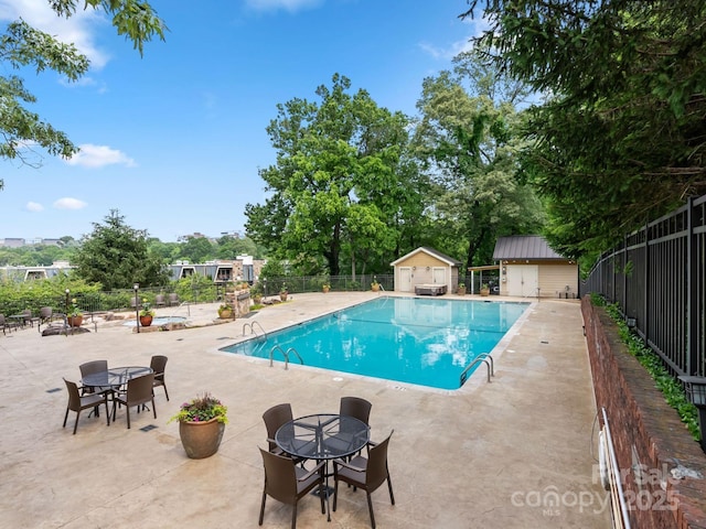 408 Bowling Park Rd, Asheville, NC 28803 - community pool with a patio area