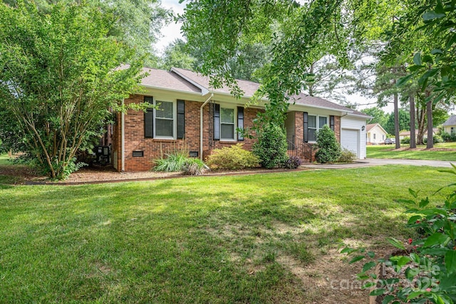 2418 Live Oak Ct, Gastonia, NC 28056 - ranch-style house with an attached garage, brick siding, a front lawn, and driveway