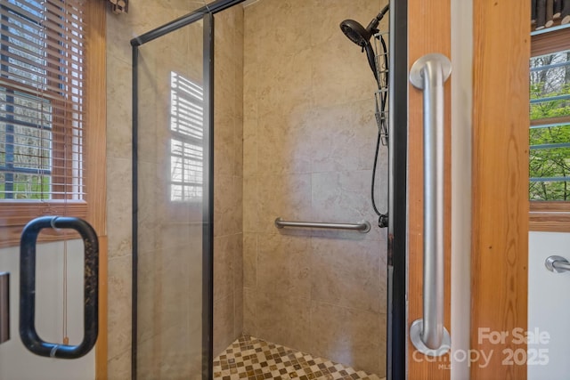 140 Spruce Hollow Rd, Beech Mountain, NC 28604 - full bathroom with a shower stall