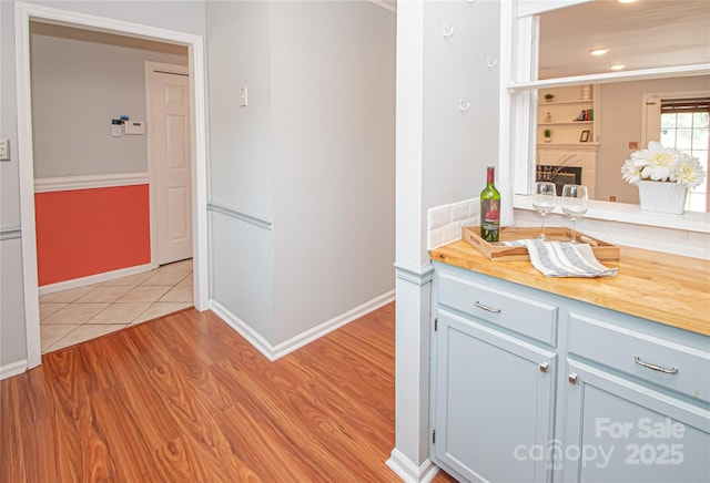 10945 Winterbourne Ct, Charlotte, NC 28277 - bathroom featuring wood finished floors and recessed lighting