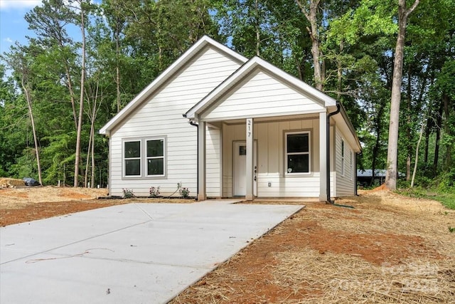 217 E Division Ave, East Spencer, NC 28039 - view of front of property featuring board and batten siding