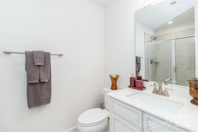 628 Uwharrie River Rd, Charlotte, NC 28211 - bathroom featuring vanity, toilet, and a shower stall