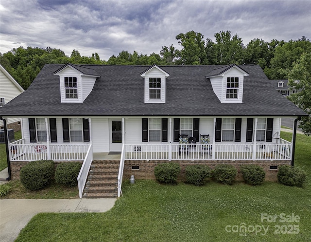 532 Jedburgh Way, Rock Hill, SC 29730 - cape cod-style house with a porch, a front lawn, and a shingled roof