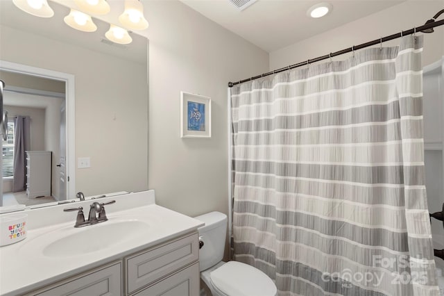 4278 Park S Station Blvd, Charlotte, NC 28210 - full bath with toilet, vanity, and a shower with shower curtain