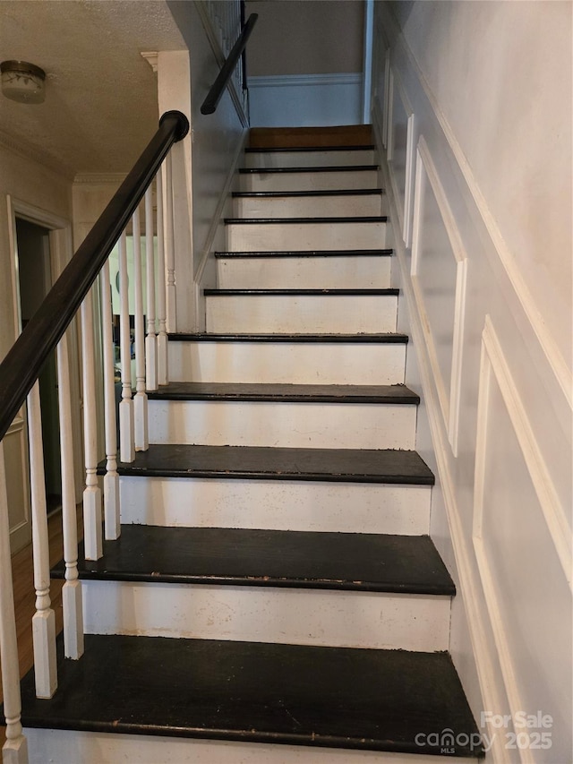 9225 Robinson Church Rd, Charlotte, NC 28215 - view of stairway