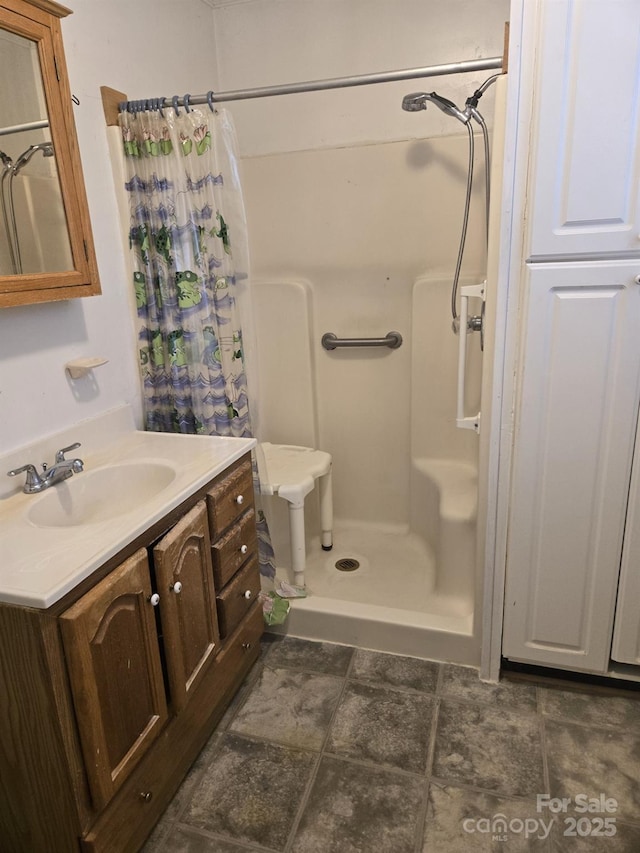 9225 Robinson Church Rd, Charlotte, NC 28215 - full bathroom featuring vanity and curtained shower