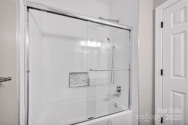 12711 Duncourtney Ln, Charlotte, NC 28277 - bathroom with enclosed tub / shower combo
