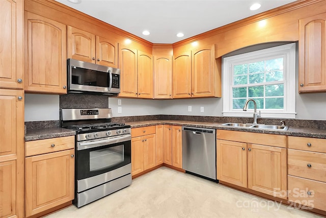 6908 Lancer Dr, Charlotte, NC 28226 - photo 6
