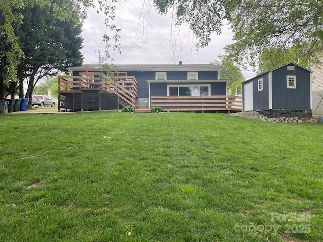 132 Marina Ln, Mooresville, NC 28117 - rear view of house with a deck and a yard