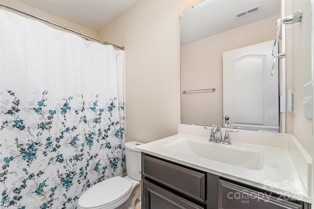 755 Lagan Ct, Fort Mill, SC 29715 - full bath with toilet, vanity, and a shower with curtain