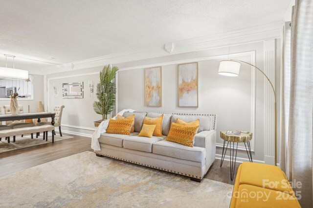 8108 Christmas Ct, Charlotte, NC 28216 - photo 6