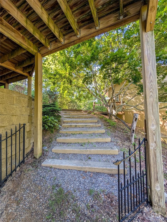 355 Rosewood Ln, Burnsville, NC 28714 - view of patio / terrace