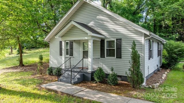 352 18th Ave NE, Hickory, NC 28601 - view of bungalow