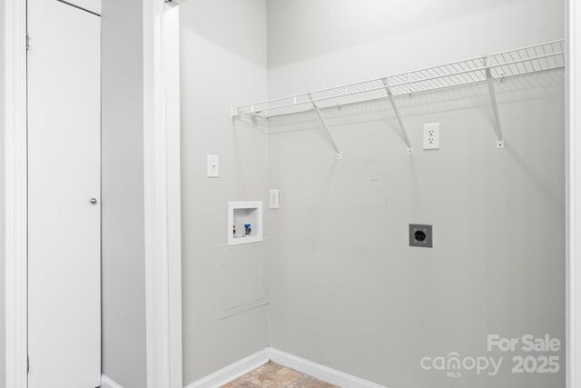 352 18th Ave NE, Hickory, NC 28601 - washroom with hookup for an electric dryer, hookup for a washing machine, and baseboards