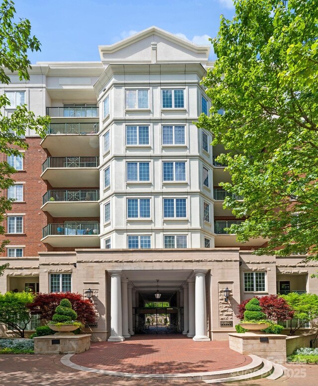 300 W Fifth St Unit 509, Charlotte, NC 28202 - view of apartment building / complex
