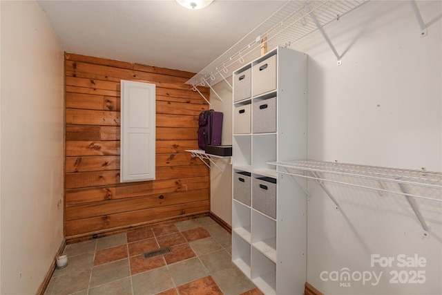95 Idlewood Dr, Marion, NC 28752 - view of walk in closet