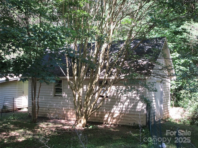 1051 S Brady Ave, Newton, NC 28658 - view of home's exterior