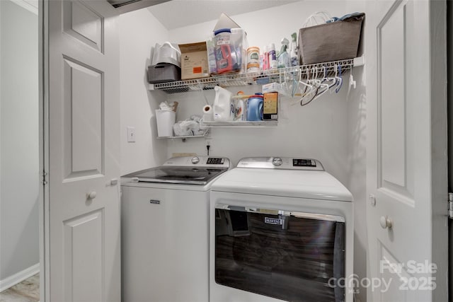 4712 Avalon Forest Ln, Charlotte, NC 28269 - laundry room featuring washing machine and clothes dryer