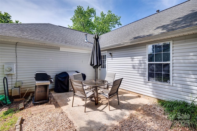 4712 Avalon Forest Ln, Charlotte, NC 28269 - view of patio featuring area for grilling and outdoor dining space