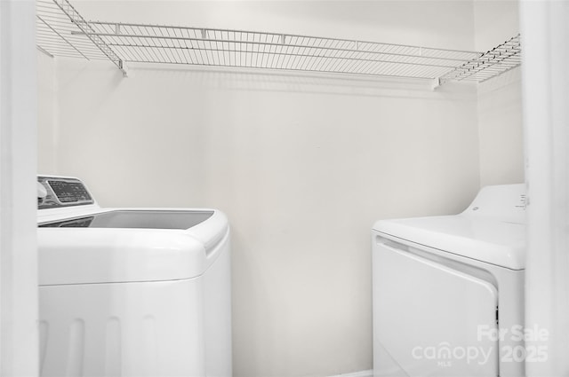 5237 Ficus Tree Ln, Charlotte, NC 28215 - laundry room with independent washer and dryer