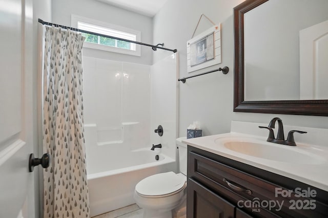7006 Nesbit Rd, Waxhaw, NC 28173 - full bath with shower / tub combo, vanity, and toilet