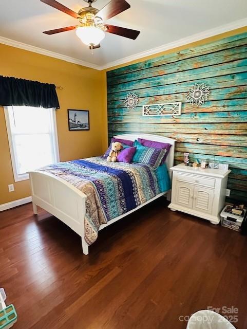 111 Brookview Dr, Shelby, NC 28152 - bedroom with ornamental molding, wood finished floors, baseboards, and ceiling fan