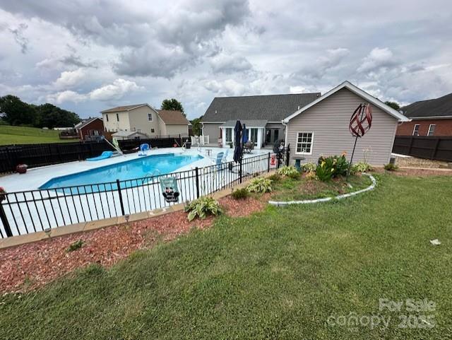 111 Brookview Dr, Shelby, NC 28152 - view of swimming pool featuring a patio area