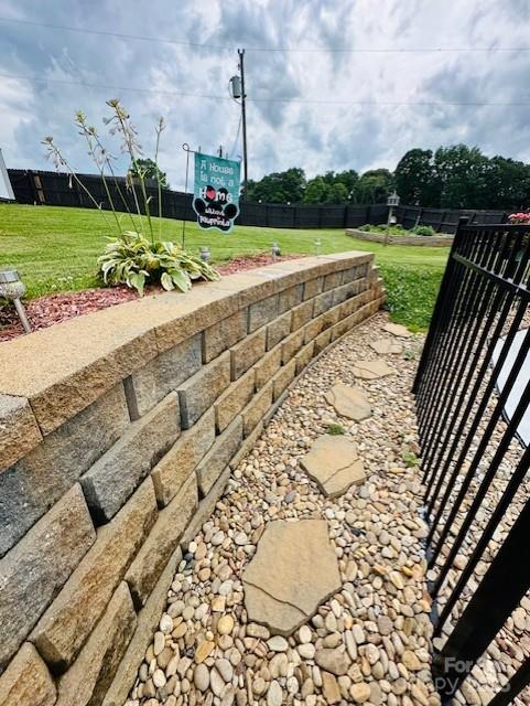 111 Brookview Dr, Shelby, NC 28152 - view of yard