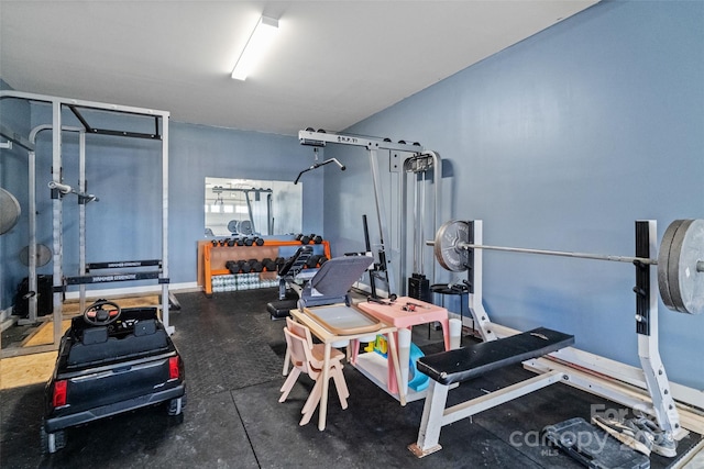 433 Sinaloa St, Waxhaw, NC 28173 - workout area with baseboards