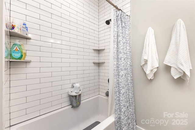 5215 Star Magnolia Ct, Clover, SC 29710 - full bath with shower / bathtub combination with curtain and baseboards