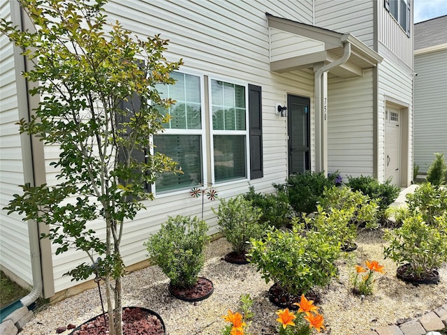 750 Fraternity Row, Kannapolis, NC 28081 - property entrance featuring a garage