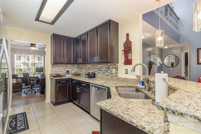 3428 Cranberry Nook Ct, Charlotte, NC 28269 - photo 14