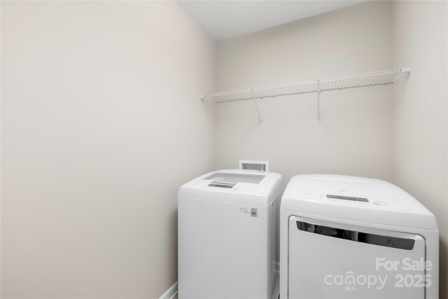 4848 Fonthill Ln, Charlotte, NC 28210 - washroom with separate washer and dryer