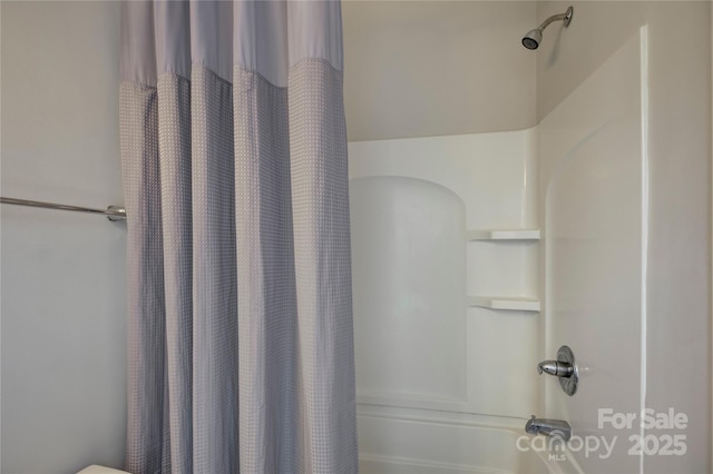1225 Assembly St, Belmont, NC 28012 - full bath featuring shower / tub combo with curtain