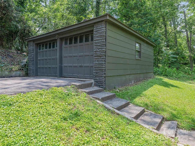 90 W Skyland Cir Unit 1, Asheville, NC 28804 - view of detached garage