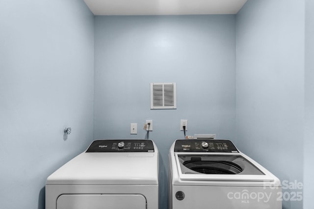 5317 Black Oak Ln Unit 11, Waxhaw, NC 28173 - washroom featuring independent washer and dryer