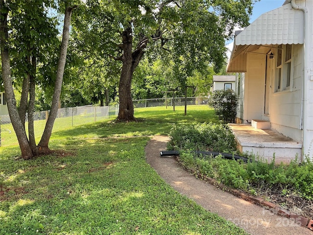 2138 SW Haven Cir, Lenoir, NC 28645 - view of yard