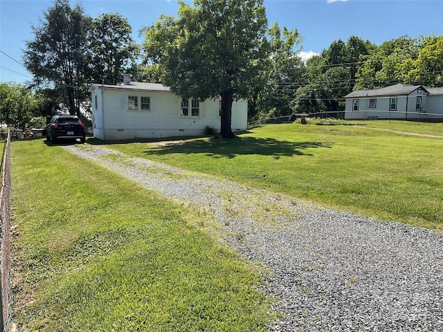 2138 SW Haven Cir, Lenoir, NC 28645 - view of yard featuring driveway