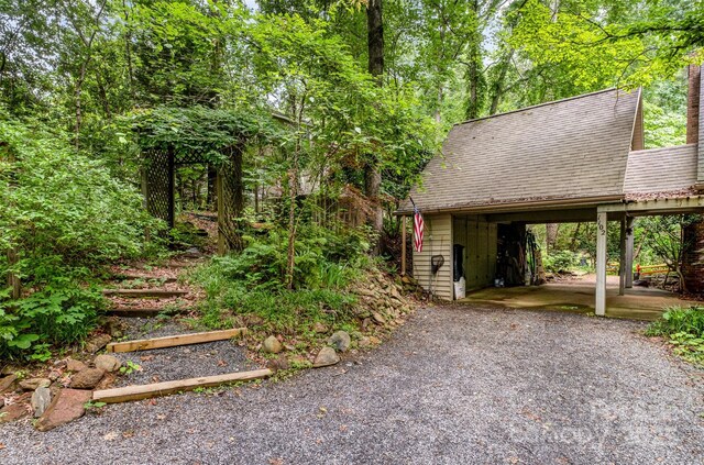 1102 Lake Montonia Rd, Kings Mountain, NC 28086 - view of car parking