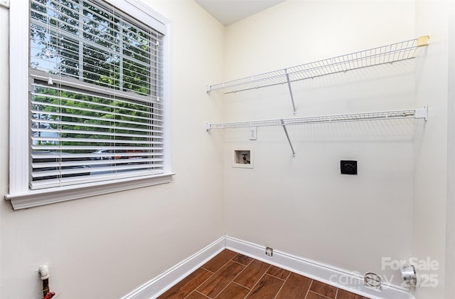 1136 W 1st St, Charlotte, NC 28202 - laundry area featuring hookup for a gas dryer, electric dryer hookup, baseboards, dark wood-type flooring, and washer hookup