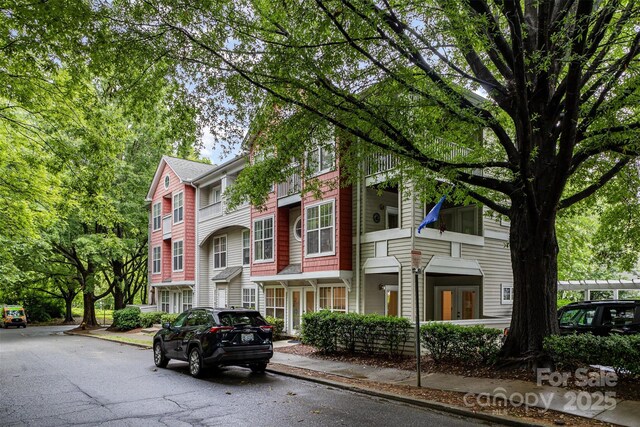 1136 W 1st St, Charlotte, NC 28202 - townhome / multi-family property featuring french doors