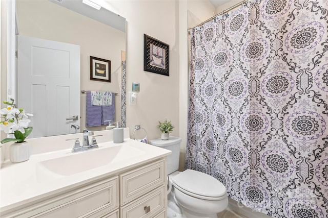 5079 Skyfest Dr, Charlotte, NC 28215 - full bath with toilet, vanity, and curtained shower