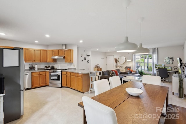 3721 Conway Ave, Charlotte, NC 28209 - dining room with recessed lighting