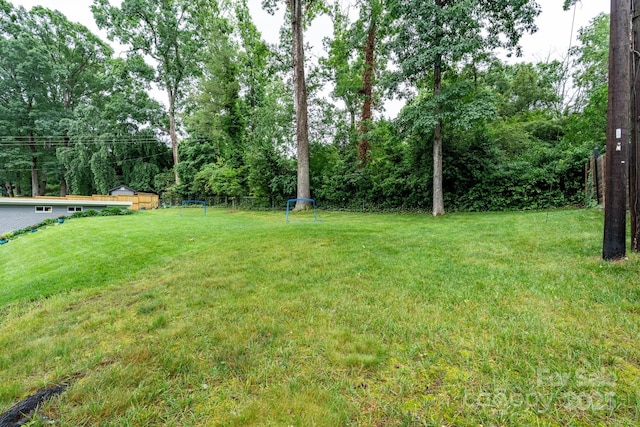1035 15th Ave NW, Hickory, NC 28601 - view of yard