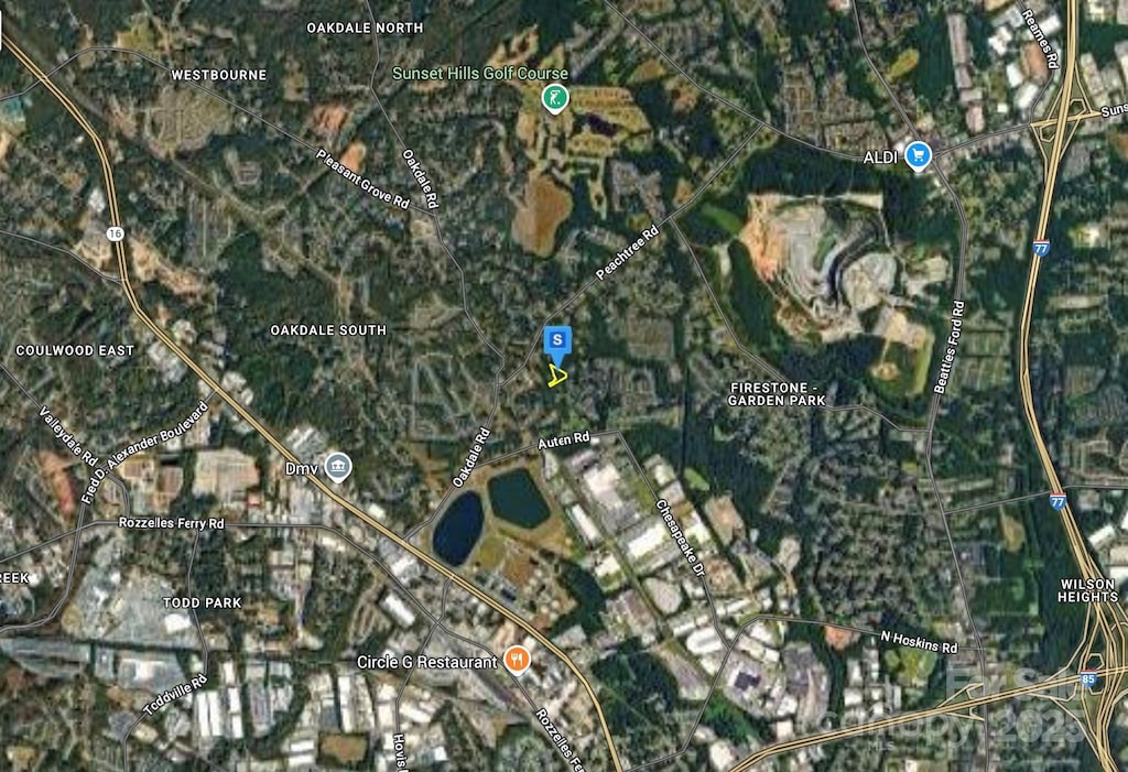 500 Touch-Me-Not Ln, Charlotte, NC 28216