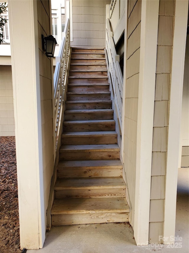 5003 Sharon Rd Unit Q, Charlotte, NC 28210 - view of staircase