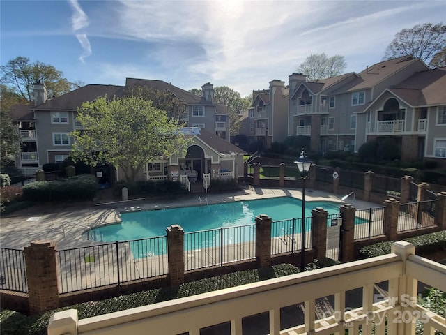 5003 Sharon Rd Unit Q, Charlotte, NC 28210 - community pool with a residential view and a patio