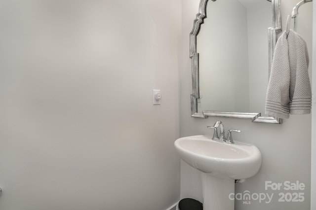235 S Bruns Ave, Charlotte, NC 28208 - view of bathroom