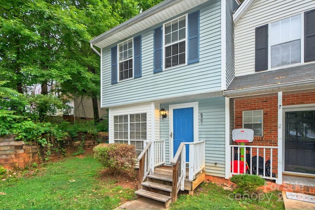 6401 Windsor Gate Ln, Charlotte, NC 28215 - view of front of house featuring brick siding